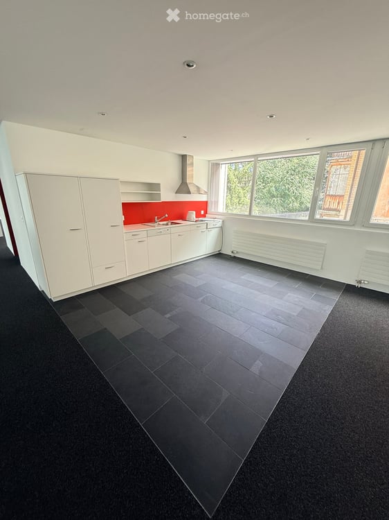 Helle 320 m² Gewerbe-/Bürofläche auf 2 Etagen an Top-Lage in Herisau – inkl. 3 Parkplätze 12