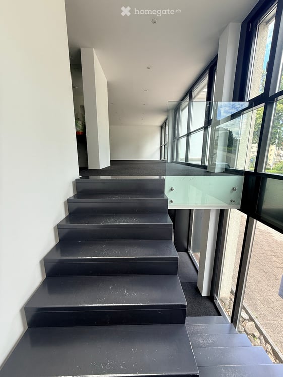 Helle 320 m² Gewerbe-/Bürofläche auf 2 Etagen an Top-Lage in Herisau – inkl. 3 Parkplätze 5