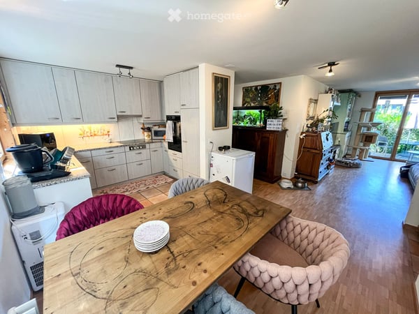 3.5-Zi-Wohnung mit Panoramablick & 91 m² Garten – Privatverkauf, Münchenstein 2
