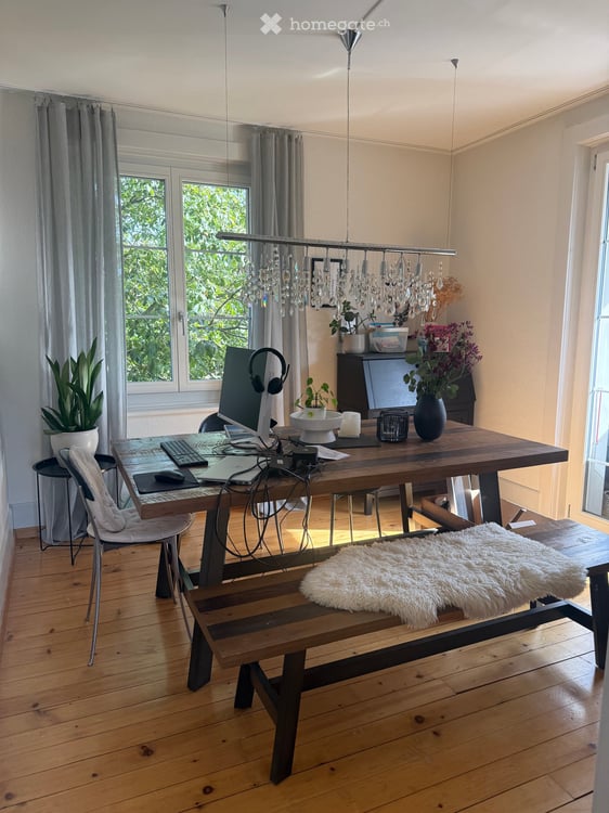 Charmante 4-Zimmer-Altbauwohnung mit Terrasse in Thun 6