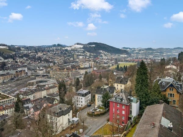 Lichtverwöhnte Wohnung am Rosenberg mit Blick bis zum Säntis 9