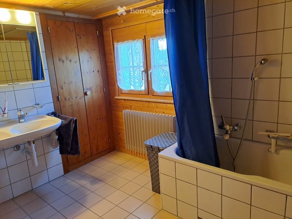 Charmante, moderne und sehr ruhige 4.5-Zimmer-Maisonette-Wohnung / Hausteil in Oberhelfenschwil 11