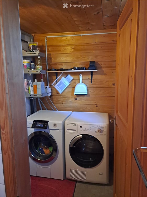 Charmante, moderne und sehr ruhige 4.5-Zimmer-Maisonette-Wohnung / Hausteil in Oberhelfenschwil 6