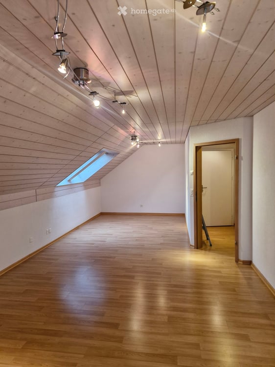Dachwohnung in Wengi b. Büren 6