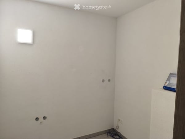 App. de 3,5 p. avec vue sur toute la vallée, situation S-O , 14 ans, 2 places véhicules 9