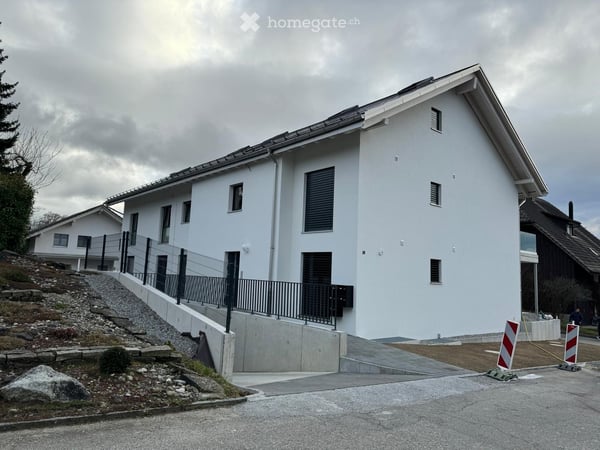 Exklusive 2.5-Zimmer-Maisonettewohnung mit Galerie – moderner Eigentumsstandard 19