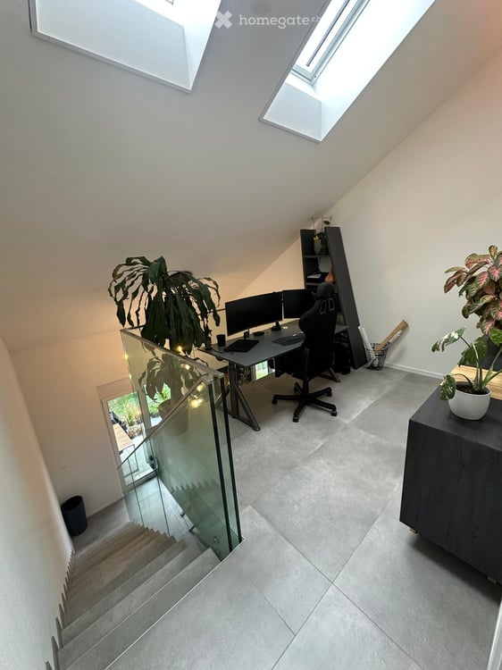 Exklusive 2.5-Zimmer-Maisonettewohnung mit Galerie – moderner Eigentumsstandard 12