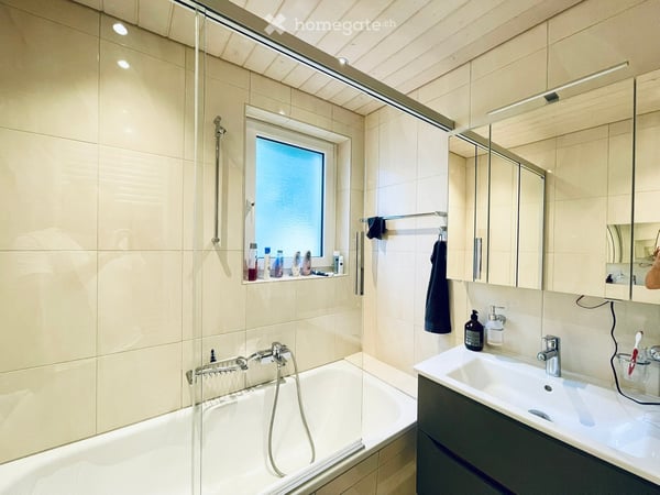 5.5-Zimmer-Wohnung mit Garten, Werkraum und viel Freiraum 8