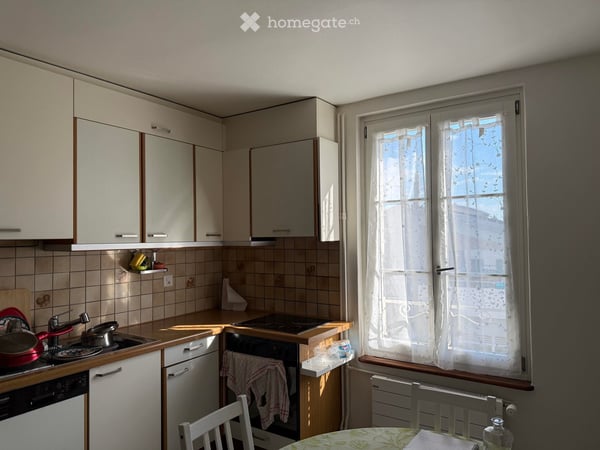 Appartement 3 pièces rénové avec petit balcon à Yverdon-les-Bains