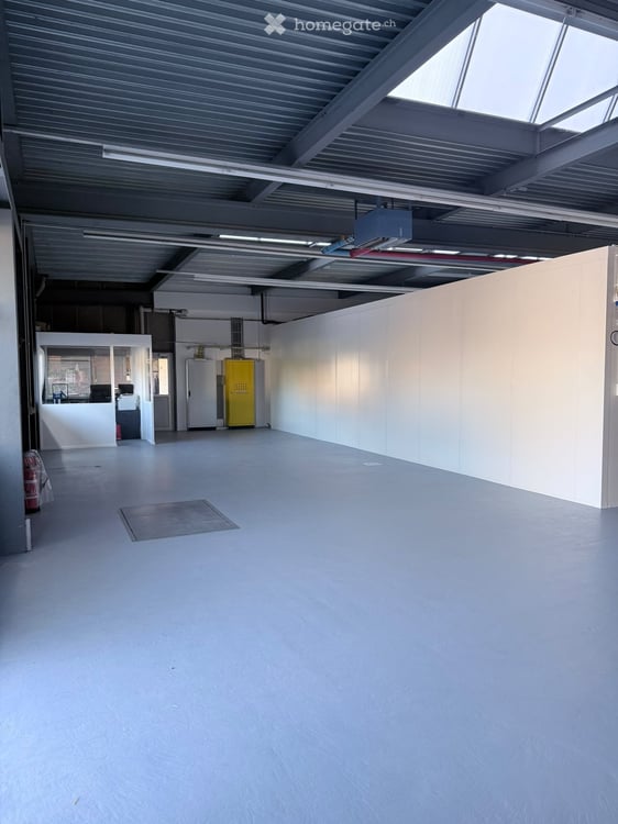 Denges – 560 m² avec 200 m² de chambres froides à remettre 3