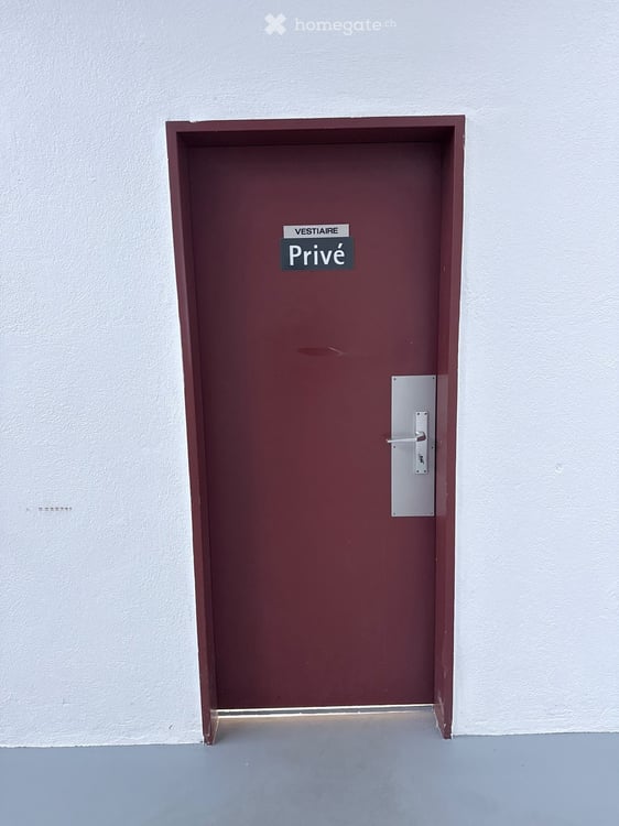 Denges – 560 m² avec 200 m² de chambres froides à remettre 21