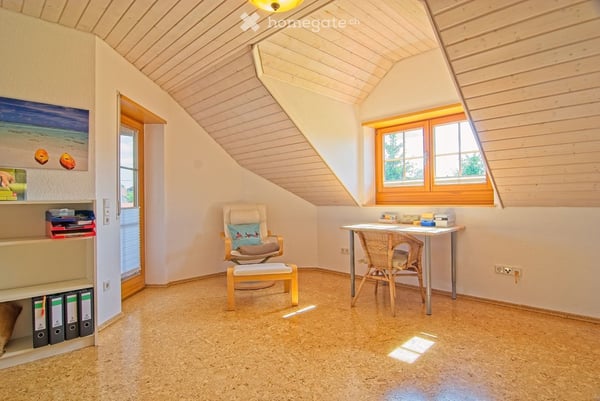 Herrlicher Umschwung nahe der Grenze: Repräsentatives A+ Landhaus mit Einliegerwohnung 22