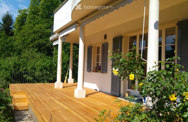 Wohnen in Villa mit Terrasse und Garten