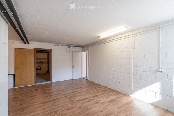 6.5-Zimmer-Einfamilienhaus mit Fernsicht an sonniger und ruhiger Lage 9