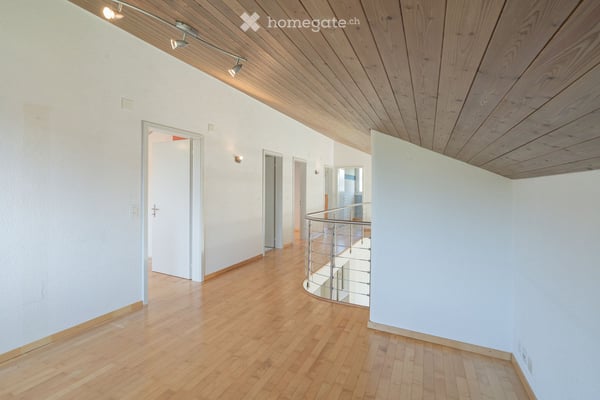 6.5-Zimmer-Einfamilienhaus mit Fernsicht an sonniger und ruhiger Lage 31