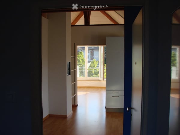 Hübsche Wohnung in Landhaus mit Gartenanteil und Parkplatz 3