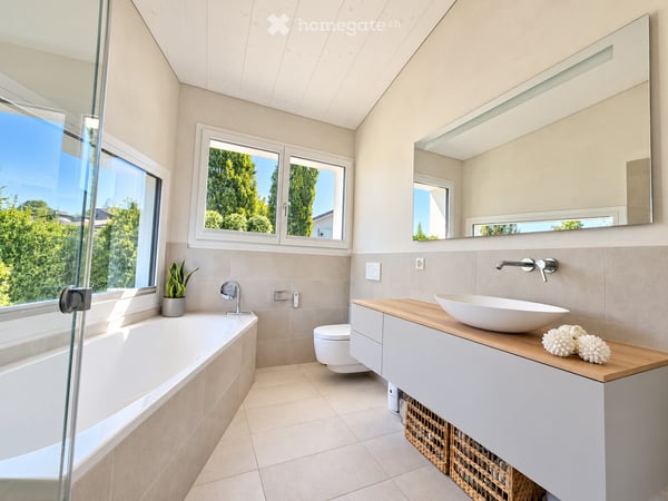 127 m² Dachwohnung mit 37 m² Sonnenterrasse & Weitsicht in Murten 6