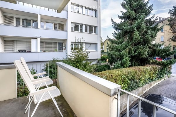 Stilvolle, möblierte 2.5-Zimmer-Wohnung in Allschwil mit moderner Einrichtung 10
