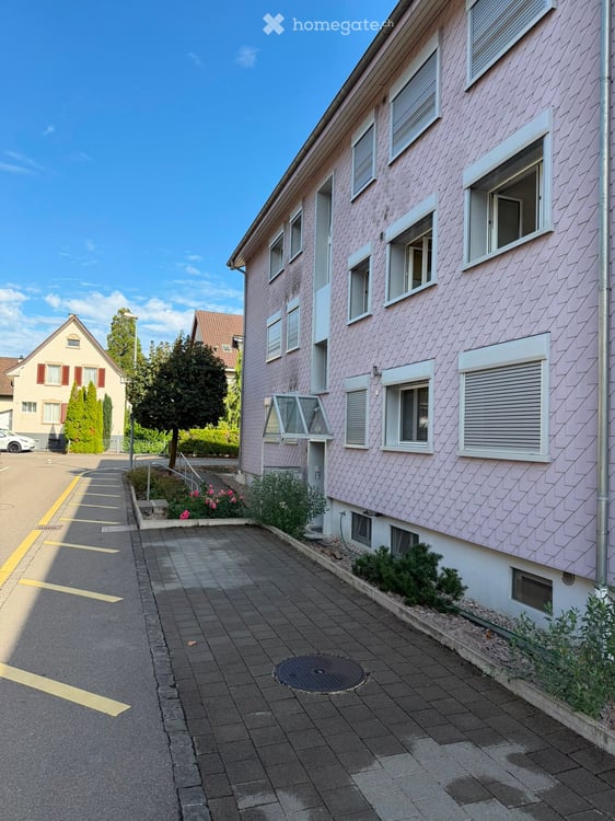 Charmante 3-Zimmer-Wohnung mit Südbalkon, Blick ins Grüne & Carport in Pratteln 9