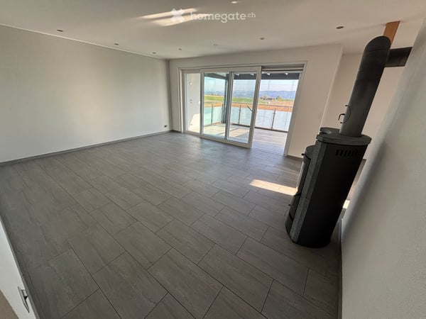 Helle 3.5-Zimmerwohnung mit Wintergarten und traumhafter Bergsicht 11
