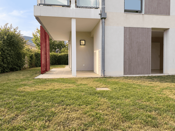Ségny (France, Pays de Gex) – 4 pièces de plain-pied avec jardin 197 m² et 2 box 1