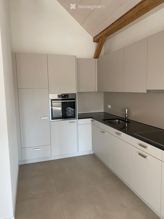 Individuelle, moderne Dachwohnung im Jäger Schürli in Ulmiz FR! 9