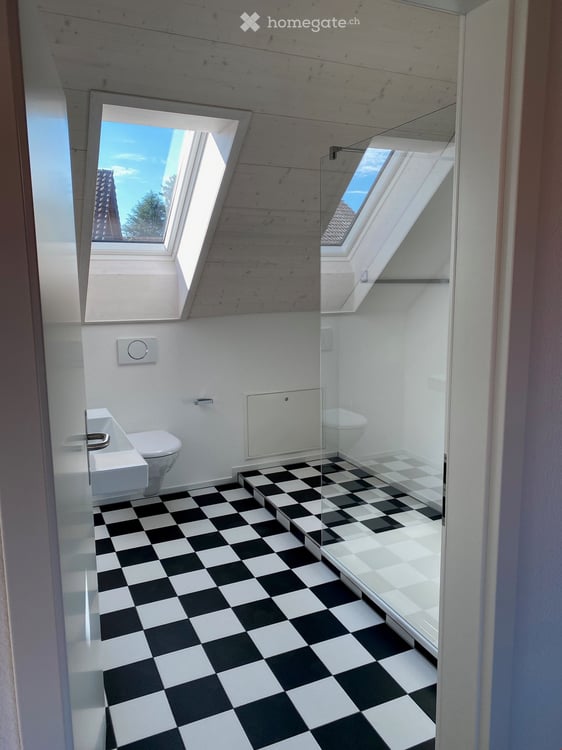 Individuelle, moderne Dachwohnung im Jäger Schürli in Ulmiz FR! 11