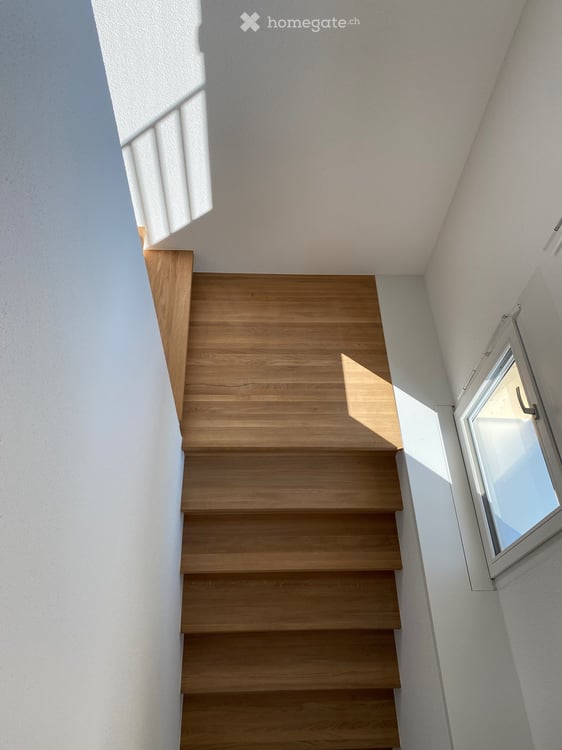 Individuelle, moderne Dachwohnung im Jäger Schürli in Ulmiz FR! 10