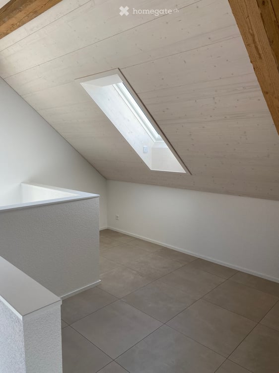 Individuelle, moderne Dachwohnung im Jäger Schürli in Ulmiz FR! 6
