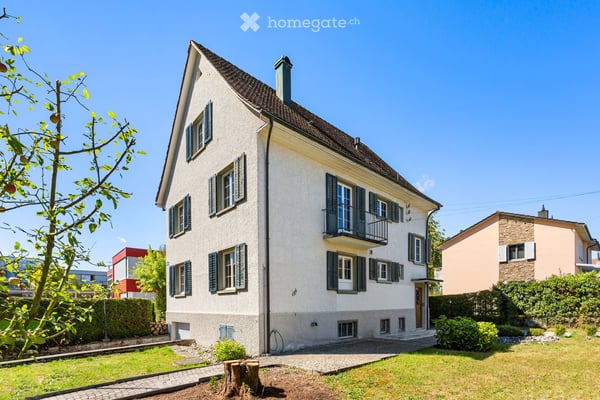 Charaktervolles Zuhause mit 8,5 Zimmern und grossem Garten 4