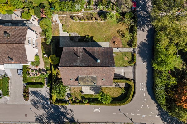 Charaktervolles Zuhause mit 8,5 Zimmern und grossem Garten 24