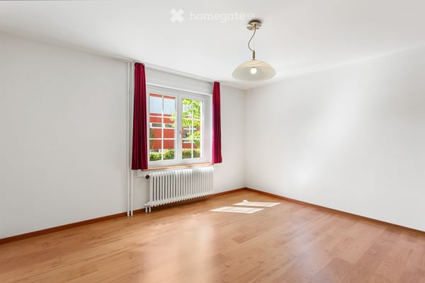 Charaktervolles Zuhause mit 8,5 Zimmern und grossem Garten 10