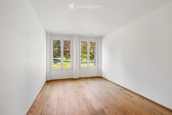 Eleganz am Weiher – modernes Wohnen in naturnaher Idylle mit Pool-Oase _ in Pfaffnau / LU 13