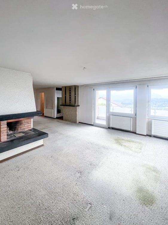 4.5-Zimmer-Wohnung mit 2 Einstellplätzen – viel Potenzial für Eigennutzer 5