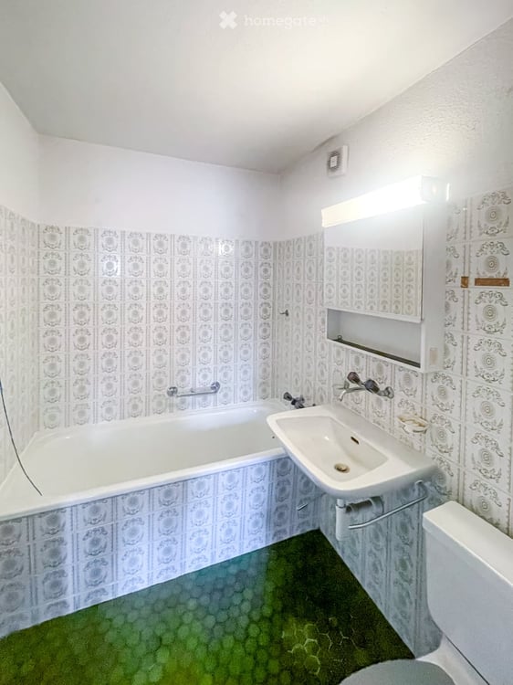 4.5-Zimmer-Wohnung mit 2 Einstellplätzen – viel Potenzial für Eigennutzer 8