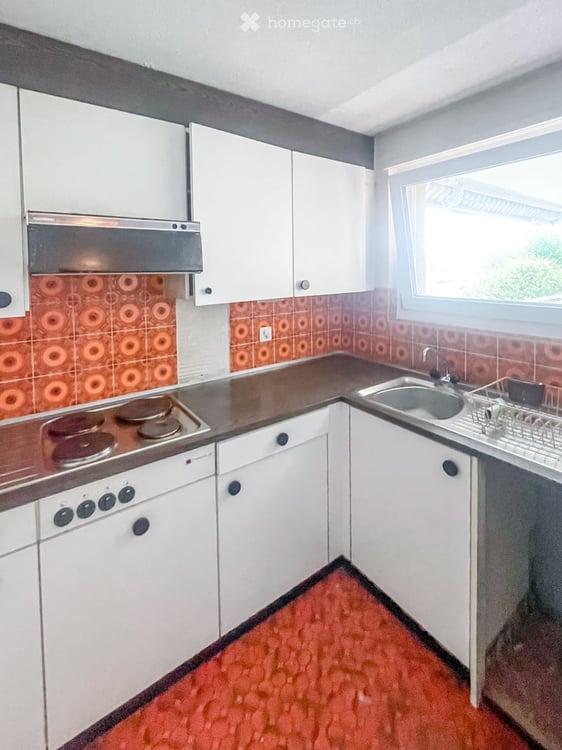 4.5-Zimmer-Wohnung mit 2 Einstellplätzen – viel Potenzial für Eigennutzer 7