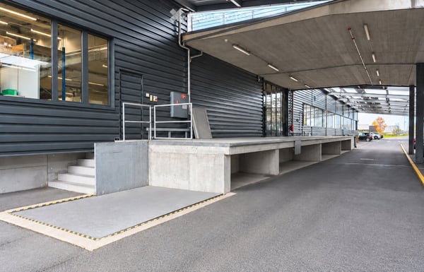 Site industriel moderne avec production, bureaux et salle blanche à louer à Gals/BE 10
