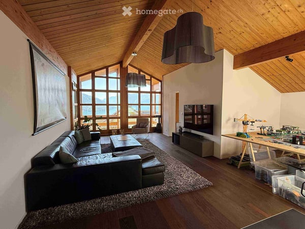 Traumhaftes 8-Zimmer-Einfamilienhaus mit See- und Bergsicht in Spiez-Hondrich 9
