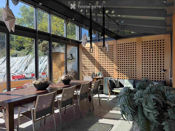 Traumhaftes 8-Zimmer-Einfamilienhaus mit See- und Bergsicht in Spiez-Hondrich 8
