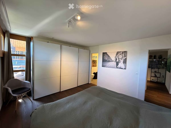 Traumhaftes 8-Zimmer-Einfamilienhaus mit See- und Bergsicht in Spiez-Hondrich 12