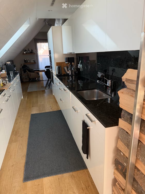 3,5 Zi. Dachwohnung in Lufingen 2