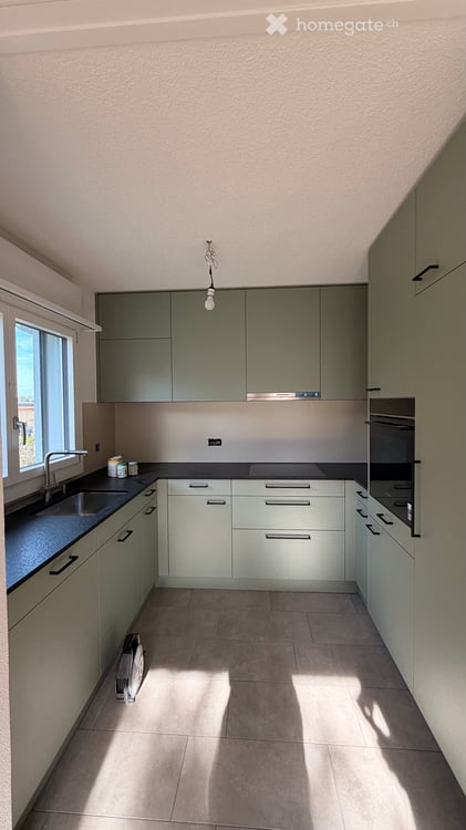 5-Zimmer Einfamilienhaus mit Garage und grossem Umschwung 3