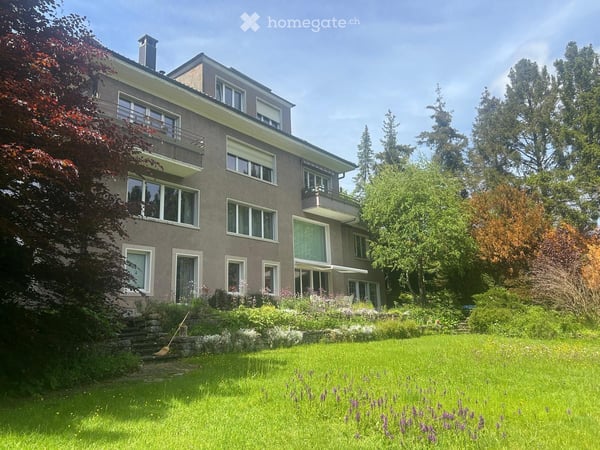 Appartement ensoleillé de 4,5 pièces avec vue panoramique et deux terrasses spacieuses