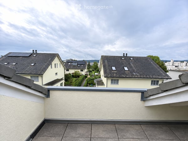 Familienoase an Top-Lage: Grosszügige 6.5-Zimmer-Doppeleinfamilienhaushälfte mit privatem Garten 4