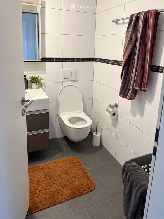 Attraktive 4.5-Zimmer-Maisonette-Wohnung mit grosser Terrasse in Kloten 8