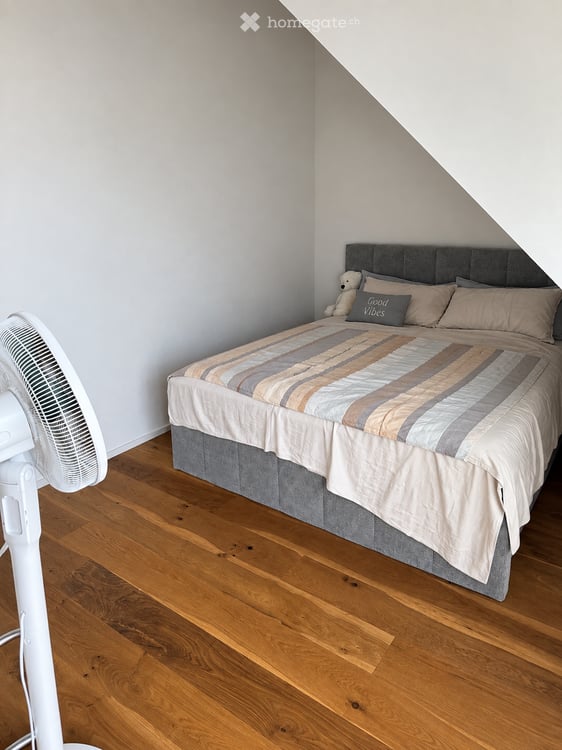 Attraktive 4.5-Zimmer-Maisonette-Wohnung mit grosser Terrasse in Kloten 9