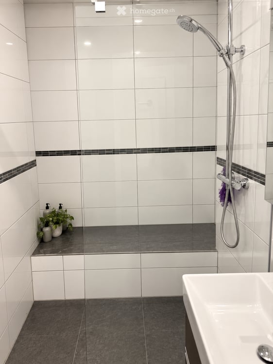 Attraktive 4.5-Zimmer-Maisonette-Wohnung mit grosser Terrasse in Kloten 7