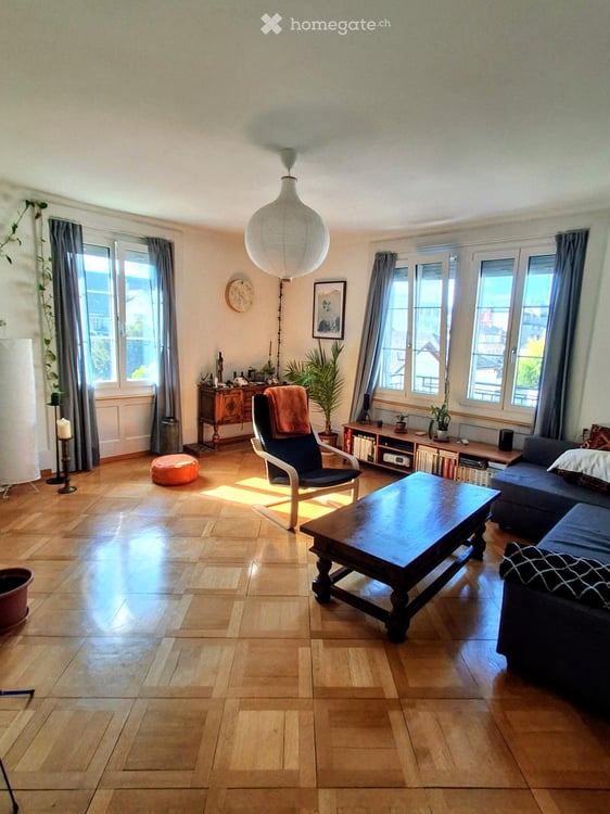 Bel appartement de 4,5 pièces au centre de Bienne/Schöne 4,5-Zimmer-Wohnung im Zentrum von Biel 1