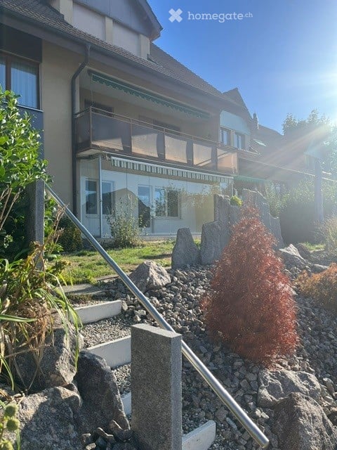 4.5-Zimmer-Gartenwohnung mit Wintergarten, privatem Garten in Lostorf 2