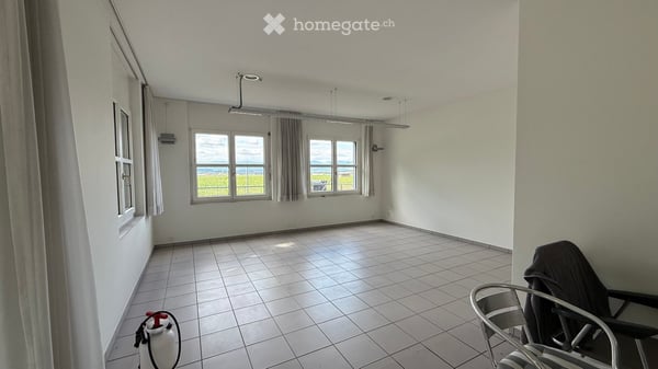 Büro und Parkplatz in Kirchberg BE zu vermieten 3